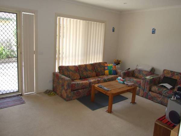 Central Modern Unit Picture