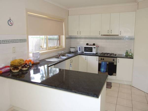 Central Modern Unit Picture