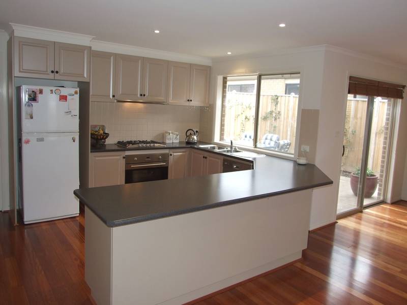 I Need A Big Family
- 4 Dominic Mews, Somerville Picture 2