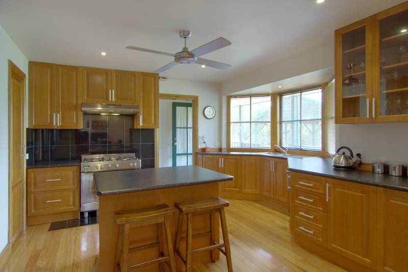 Character Family Residence On 1.25 Acres (approx) Picture 3