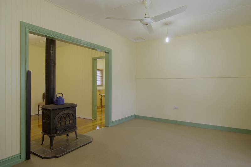 Cottage Charm On 1000sqm (approx.) Picture 3