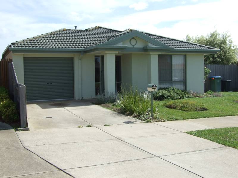 Young three bedroom home Picture 1