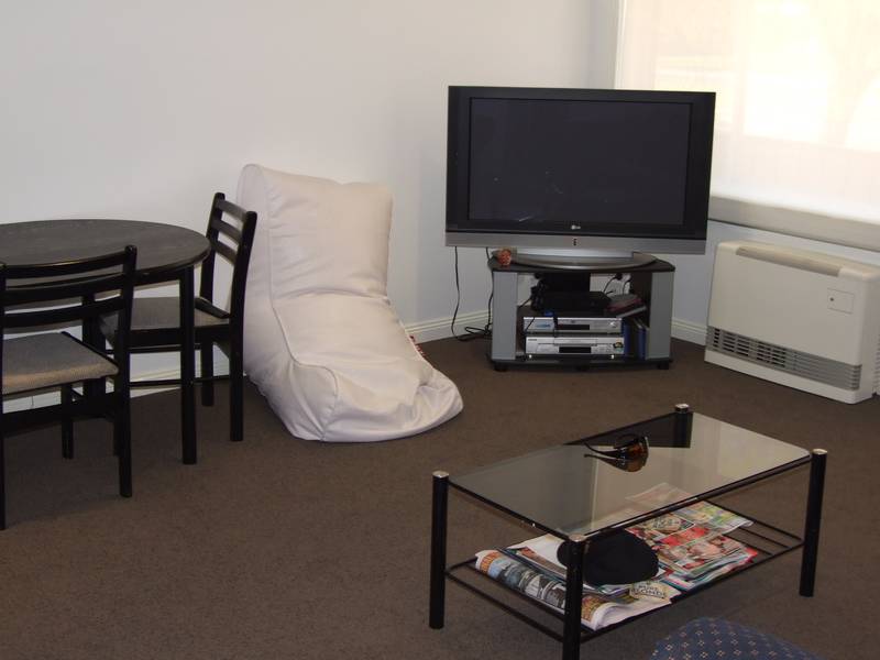 REVAMPED AND RIGHT IN TOWN. Picture 2