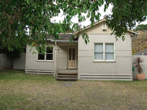 Exclusive Cliff Road Precinct Picture 1