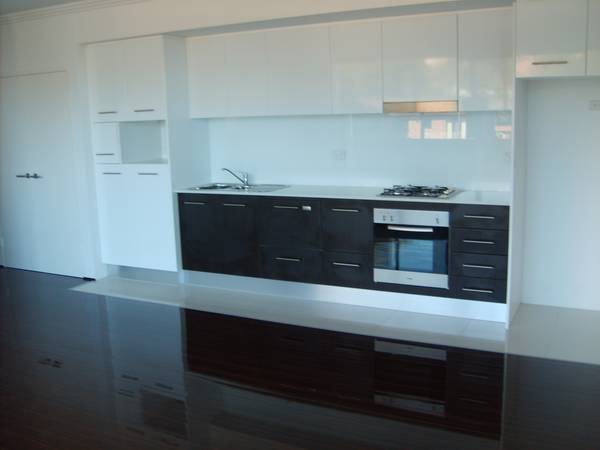 EXECUTIVE UNIT! Picture 1