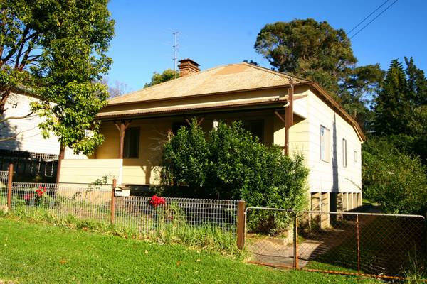 ZONED 2B - CENTRALLY LOCATED CLOSE TO CBD Picture 1