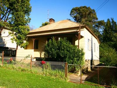 ZONED 2B - CENTRALLY LOCATED CLOSE TO CBD Picture