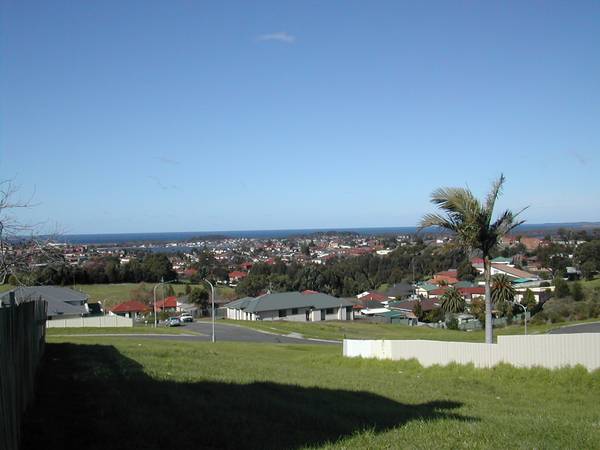 LAKE AND OCEAN VIEWS Picture 3