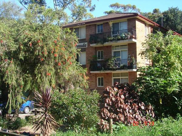 Perfect Location! Picture 1