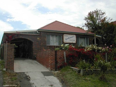 Gentlemens Residence Picture