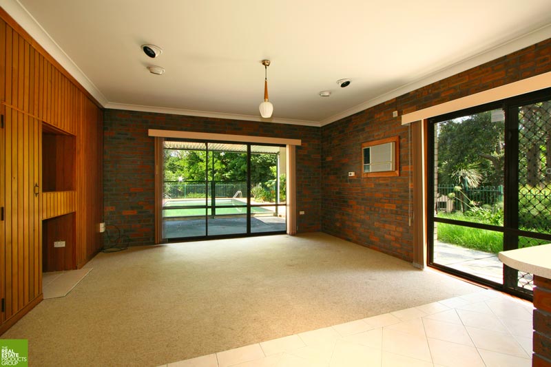 Low Maintenance Home with Income! Picture 3