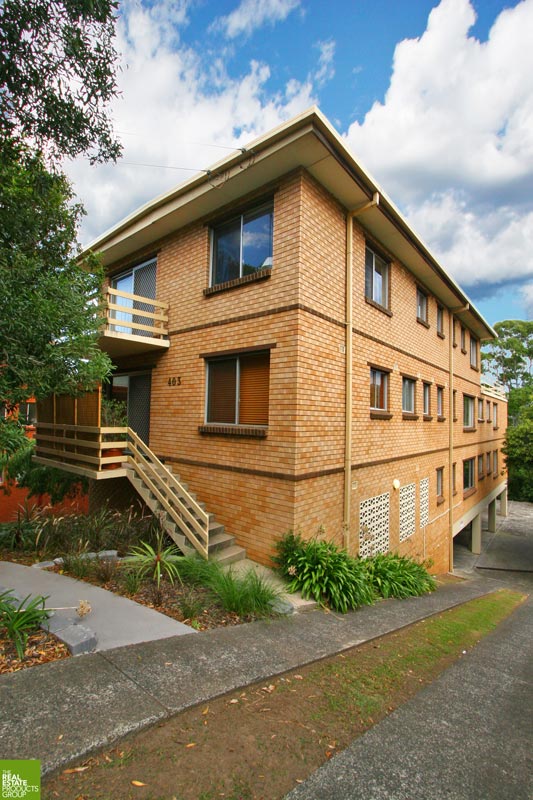 Hard to Find at this Price! Picture 2