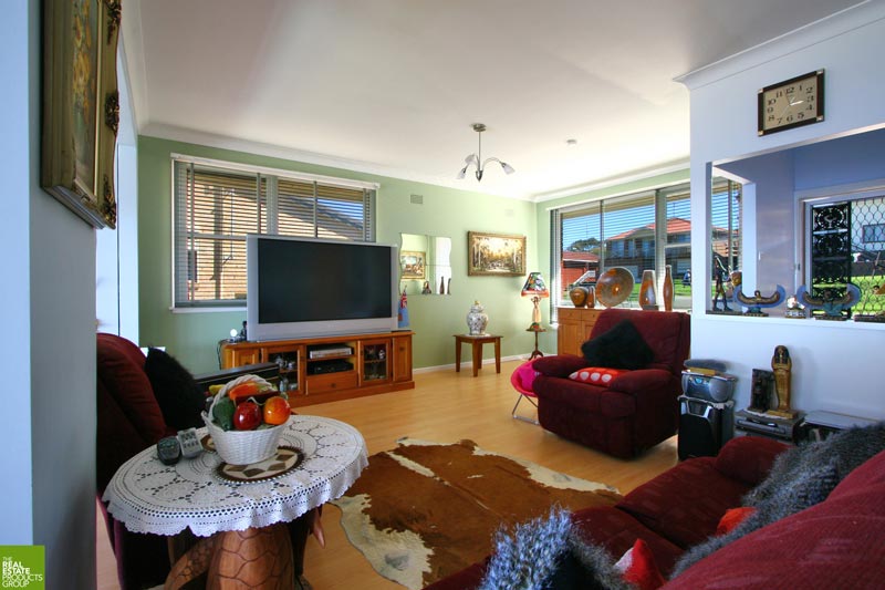 Absolute Water Front Picture 3