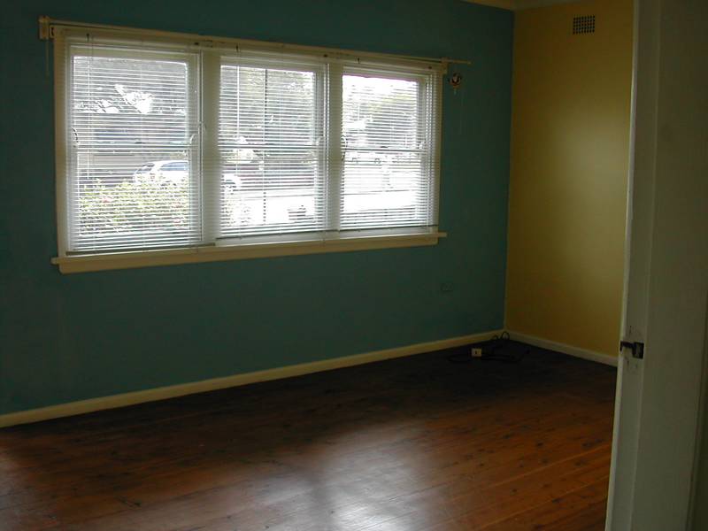 Beach Bargain! Picture 3