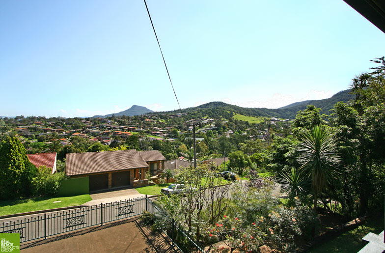 Move Straight In! Picture 2