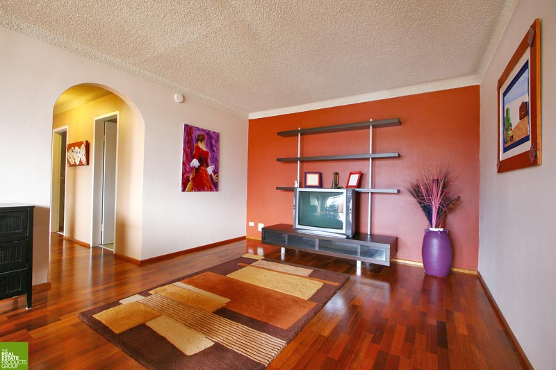 Attention First Home Buyers and Investors! Picture 3