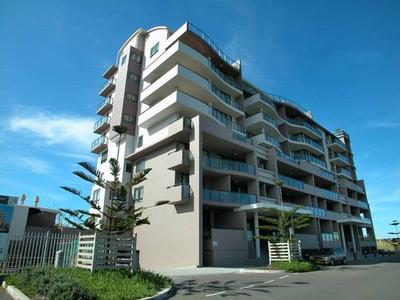 ULTRA MODERN SECURITY COMPLEX CLOSE TO CITY BEACH Picture