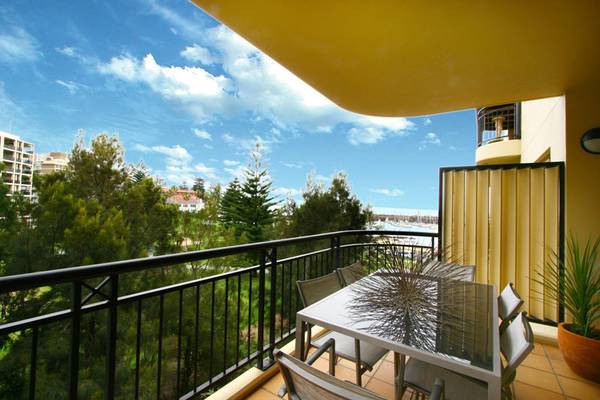 WOLLONGONG'S PREMIER LOCATION OPPOSITE BOAT HARBOUR Picture 2