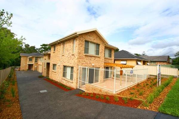 ULTRA MODERN OFF-THE-PLAN TOWNHOUSE NOW COMPLETED Picture 2