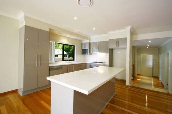 ULTRA MODERN OFF-THE-PLAN TOWNHOUSE NOW COMPLETED Picture 3