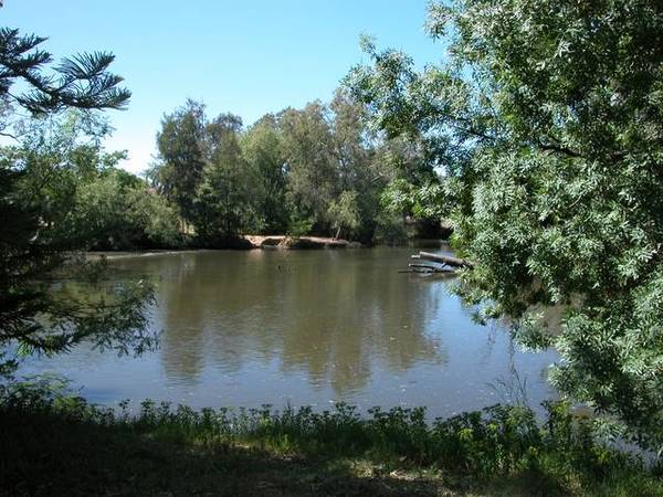 Overlooks Woolundry Lagoon Picture