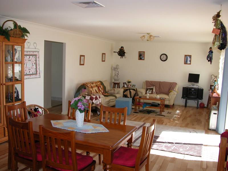 YOUR FAMILY DESERVES THE BEST! Picture 3