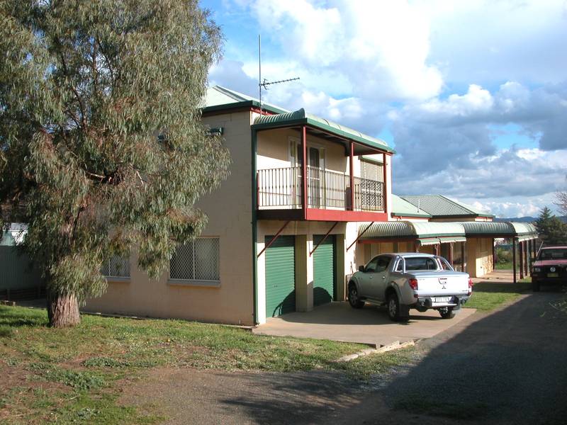FOUR BEDROOMS AT FOREST HILL Picture 1