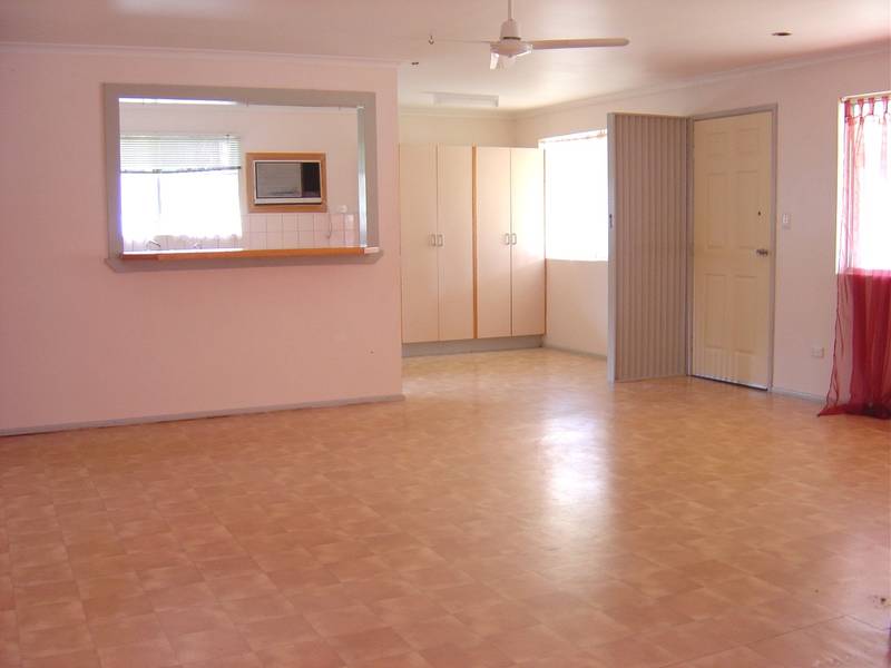 Best Value Maroochydore Home!! Picture 3