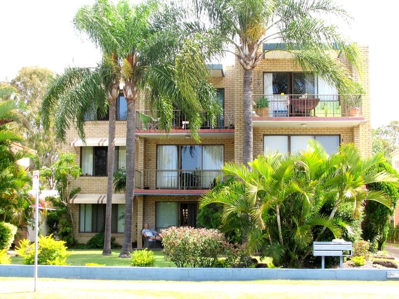 Maroochy River 3 bedroom apartment Picture 1