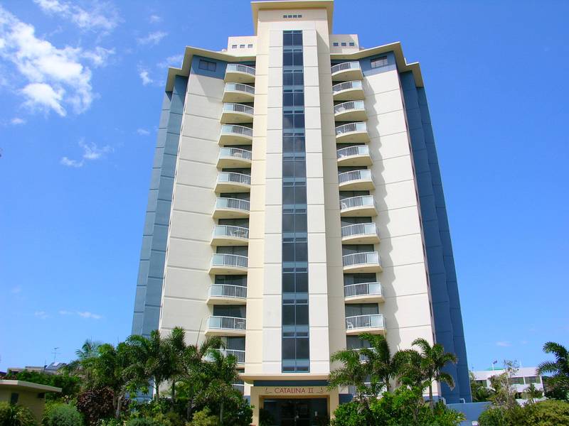 High Class Ocean View Apartment in Cotton Tree Picture 1