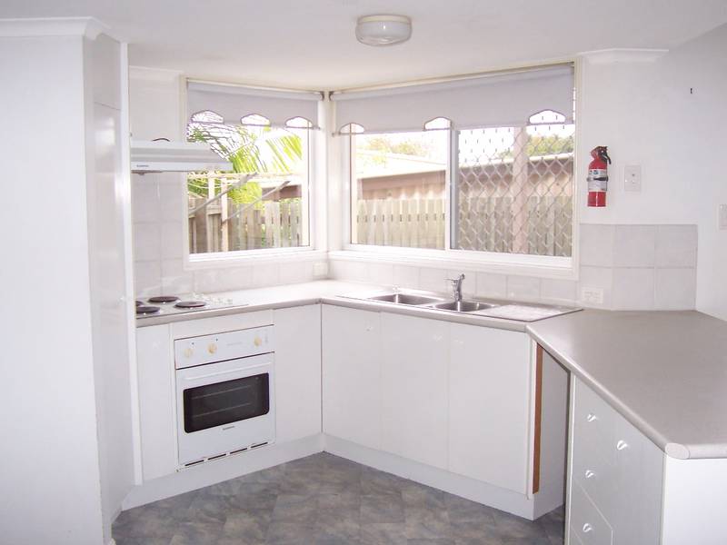 Walk to Maroochydore Central - Chardonnay Picture Walk to Maroochydore Central - Chardonnay Picture