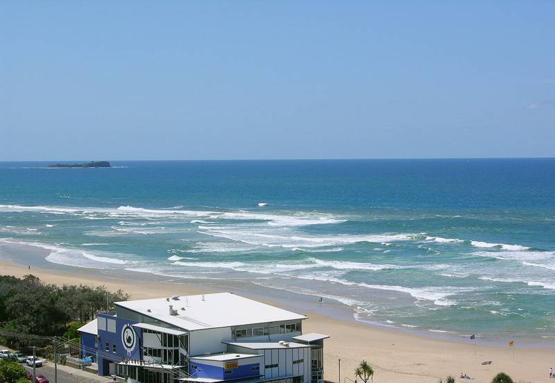 15th Floor Penthouse - Massive Ocean Views + Private Roof Top Picture 1