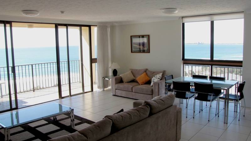Rare find - Three Bedroom Apartment - 11th Floor Majorca Isle Picture 1