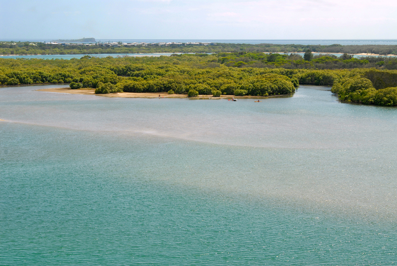 Absolute Riverfont Location Picture 1