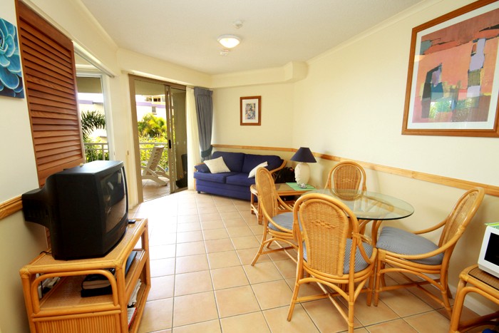 ALEX BEACHFRONT APARTMENT Picture 3