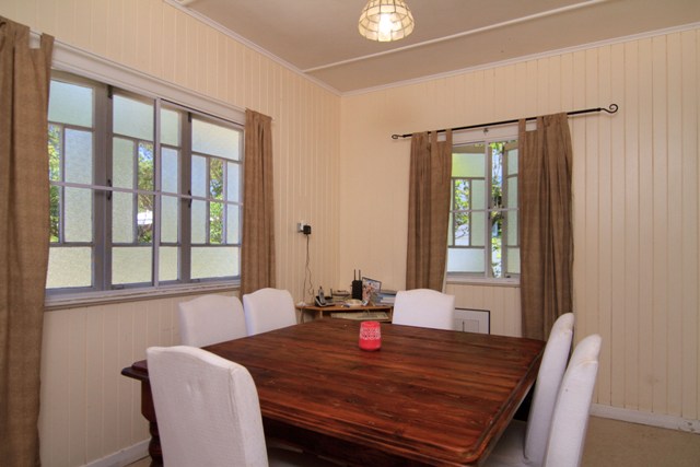 REMOVE OR RENOVATE? IT'S YOUR CHOICE! Picture 3