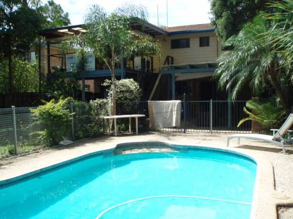 Large Family Home by the Beach Picture 2