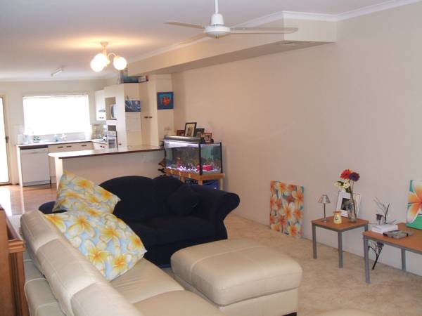 Classy B-I-G Mooloolaba Townhouse Picture 1