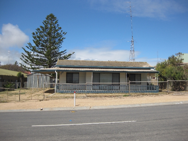 Prime Seafront Opportunity Picture 2