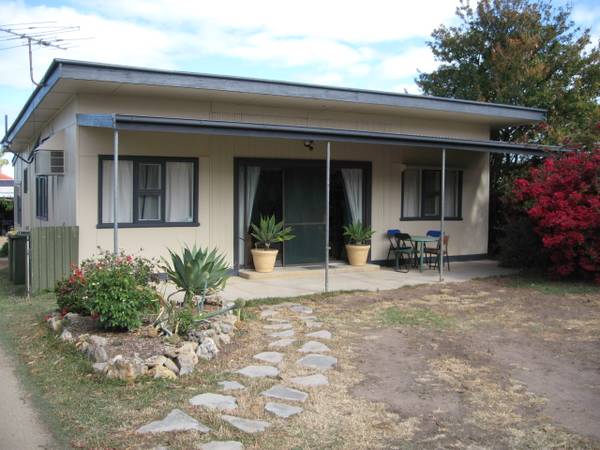 Top Spot In Town Centre - Neat Home Picture