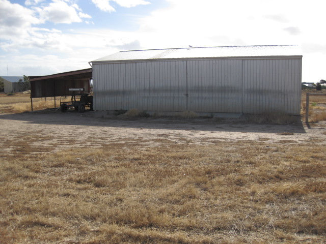 3 Large Lifestyle Acreages By The Beach Picture 1