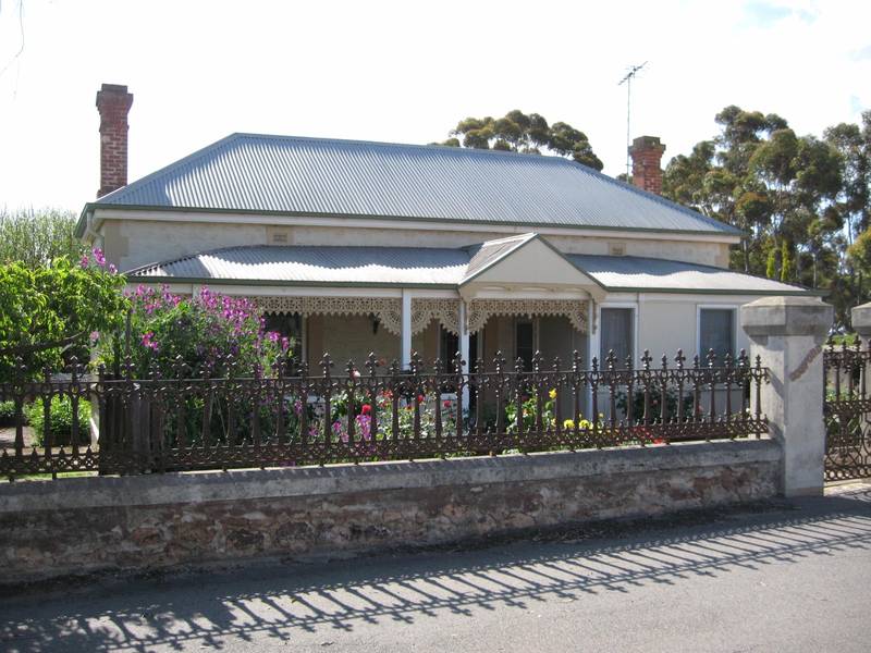 Charming Main Street Stone Home on Huge Block Picture 1