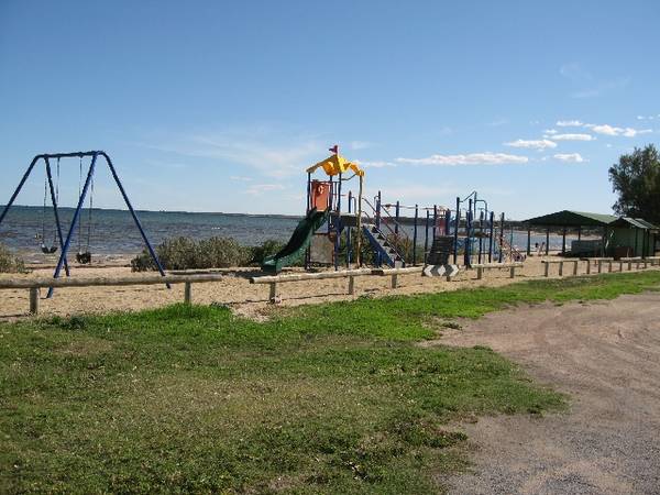 Town Centre Building Block Picture 3