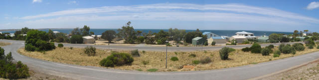 YOUR SEASIDE PLAYGROUND AWAITS! Picture 2