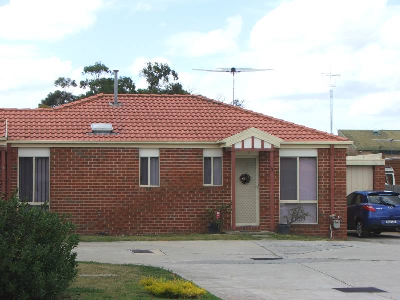 3 bedrooms - Invest here! Picture 1