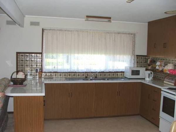 'A Sunny Home In Pinewood' Picture