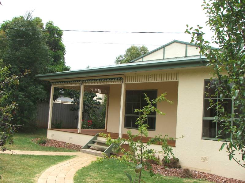 Australian Colonial - 850m2 Picture 1