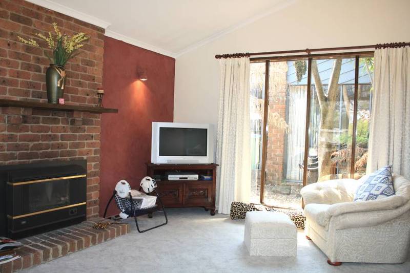 What A Stunner! Picture 2