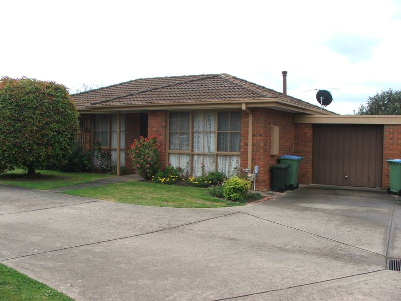 Close to town Picture 1