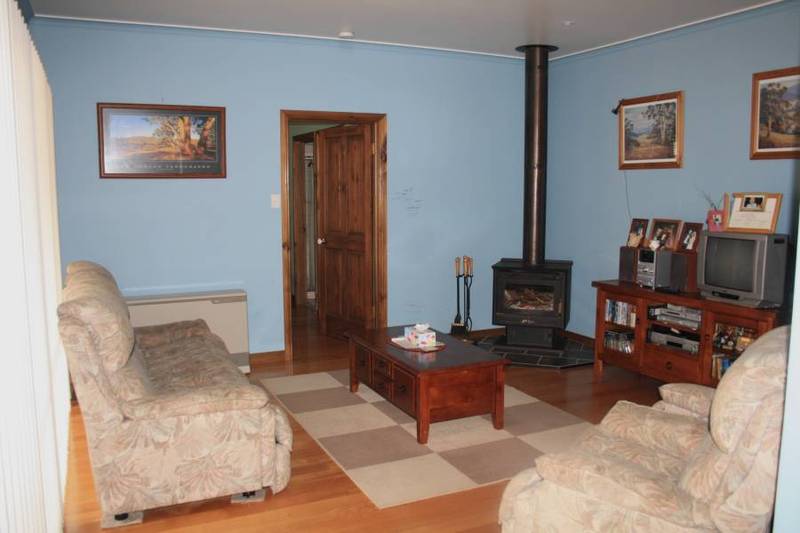 1/4 Acre - 'Lazy Days' Picture 2